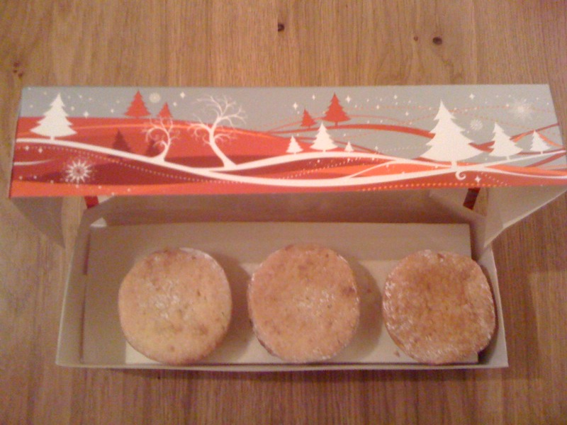 Foodamentalists: Frangipane Mince Pies (gluten free, wheat free, dairy free) 67C8B5A0 54AE 4926 9E4C 6116C983040C7 Foodamentalists: Frangipane Mince Pies (gluten free, wheat free, dairy free)